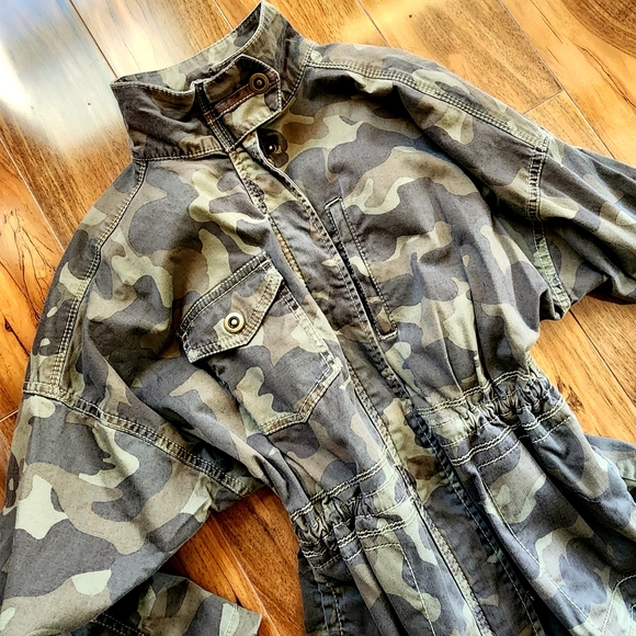 MARRAKECH Camo Jacket - Size S (EUC) - Picture 6 of 11